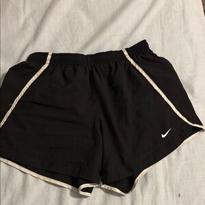 Nike Black and White Athletic Shorts Relaxed Fit Moisture-Wicking